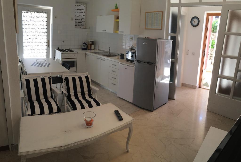 Apartments Villa Karme เบรลา ภายนอก รูปภาพ