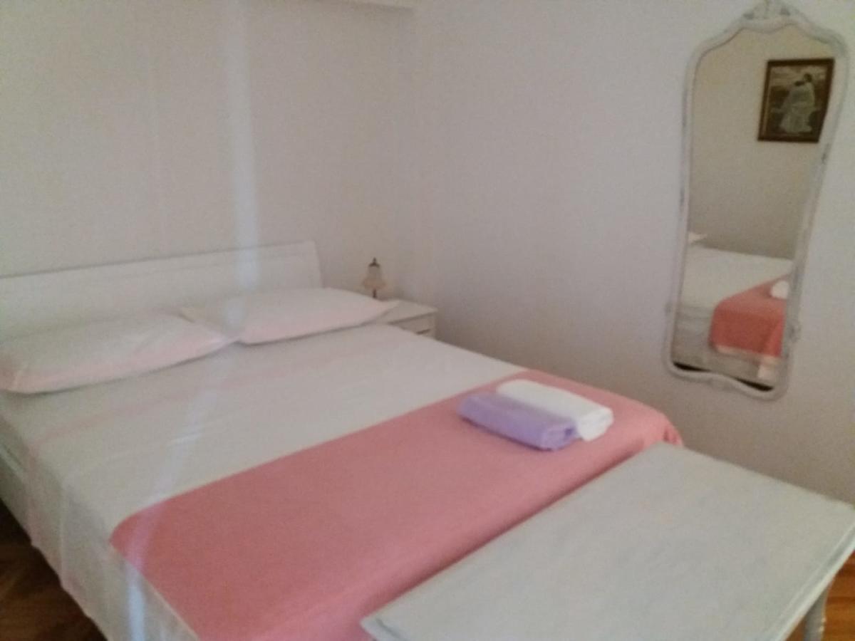 Apartments Villa Karme เบรลา ภายนอก รูปภาพ