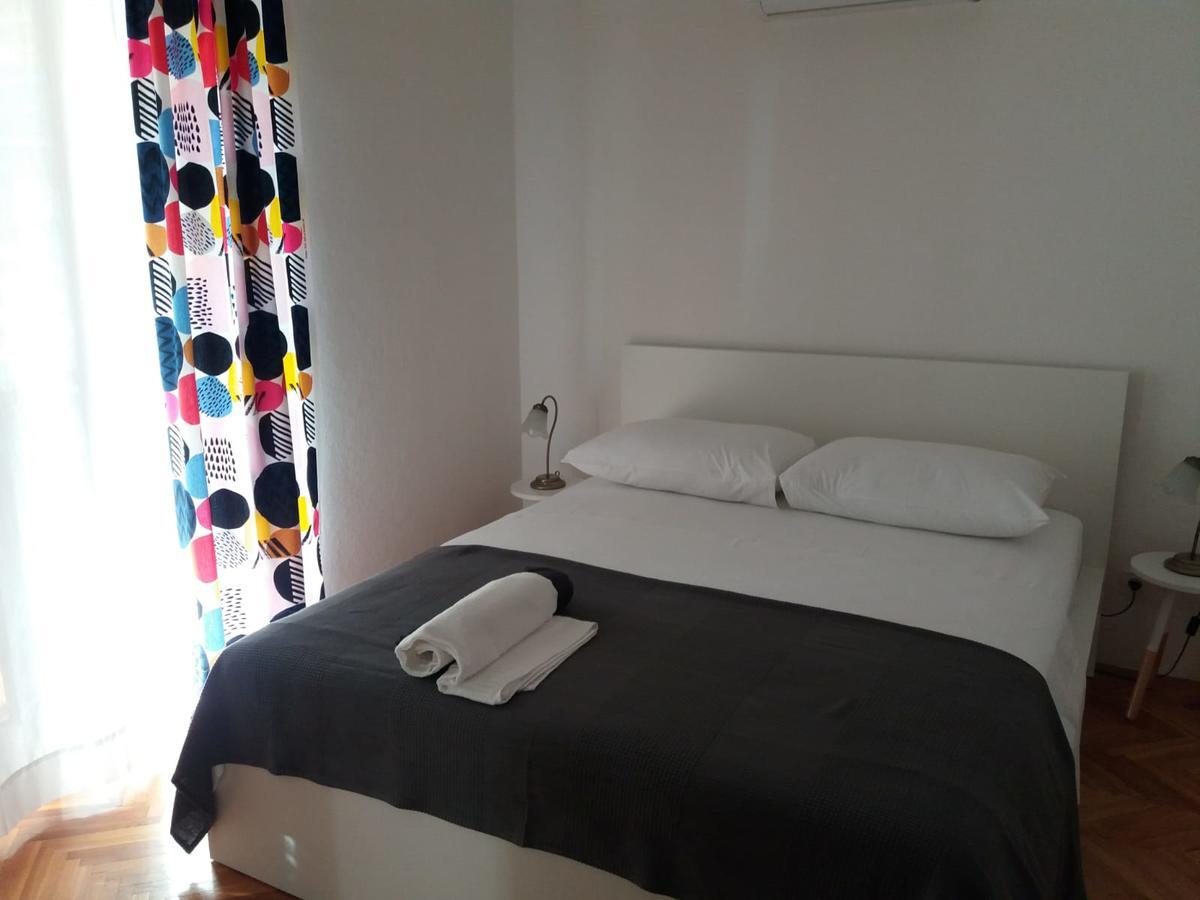 Apartments Villa Karme เบรลา ภายนอก รูปภาพ