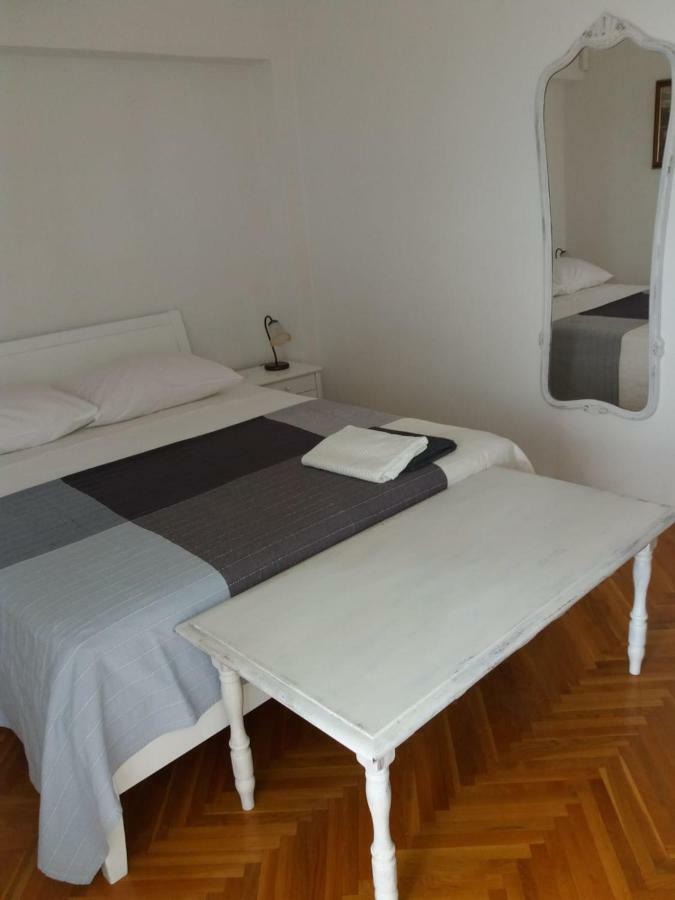 Apartments Villa Karme เบรลา ภายนอก รูปภาพ
